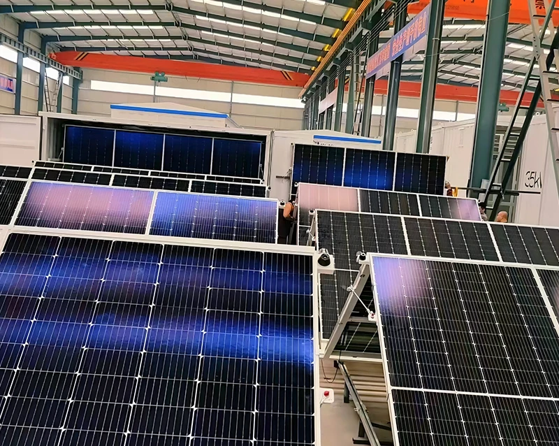 Cabine de production d'&eacute;nergie automatique &agrave; panneaux photovolta&iuml;ques mobiles